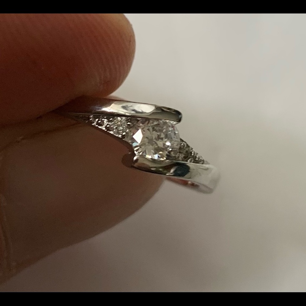 Ring - Picture 2 of 3